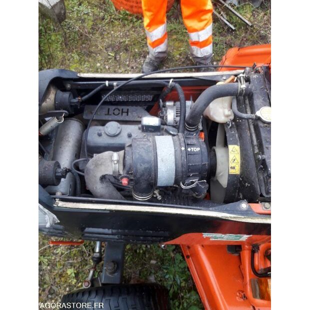 2000 KUBOTA BX2200D-45777723