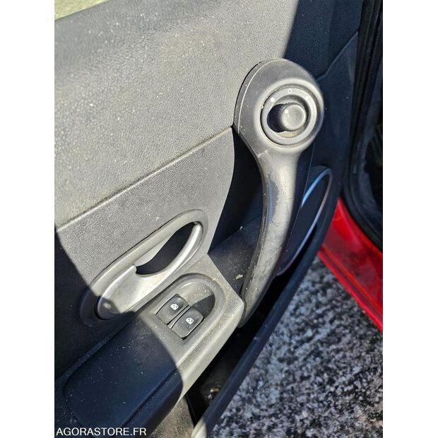 2010 رينو Clio-45777751