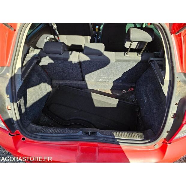 2010 رينو Clio-45777753