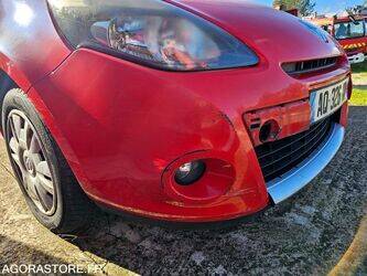 2010-renault-clio-1428342-45777759