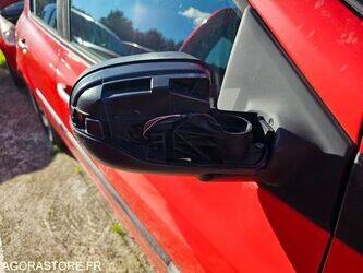 2010-renault-clio-1428342-45777761