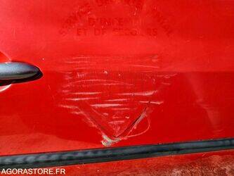 2010-renault-clio-1428342-45777762