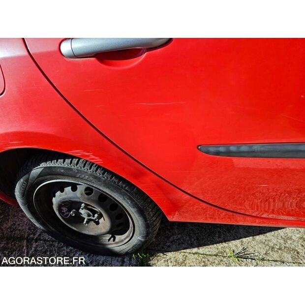 2010 رينو Clio-45777763