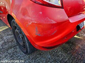 2010-renault-clio-1428342-45777768