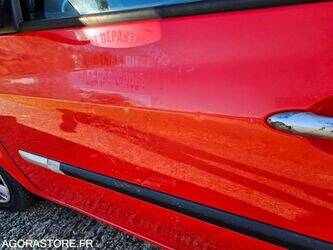 2010-renault-clio-1428342-45777772