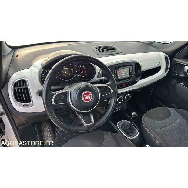 2017 Fiat 500-45777864