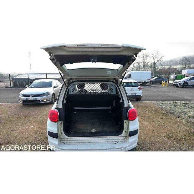 2017 Fiat 500-45777870