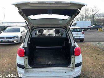 2017-fiat-500-1428352-45777870