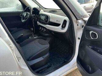 2017-fiat-500-1428352-45777877