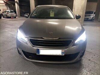 2015-peugeot-308-1428361-45777968