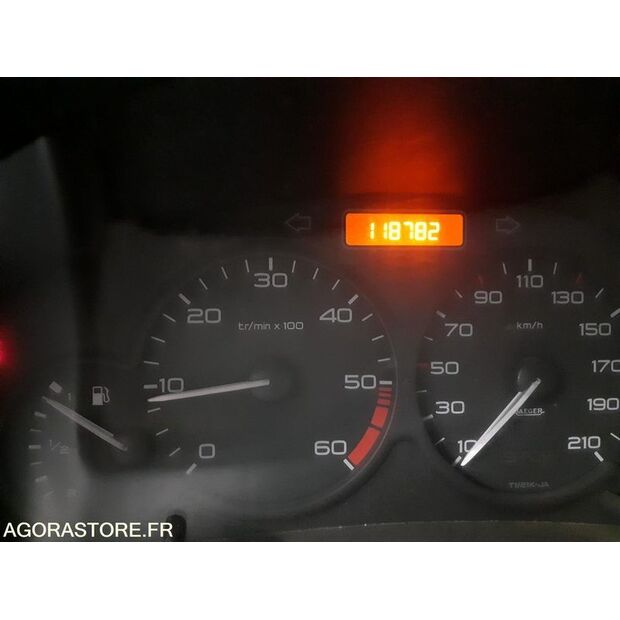 2005 سيتروين BERLINGO-45778060