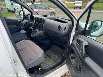 2009-peugeot-partner-1428376-45778123