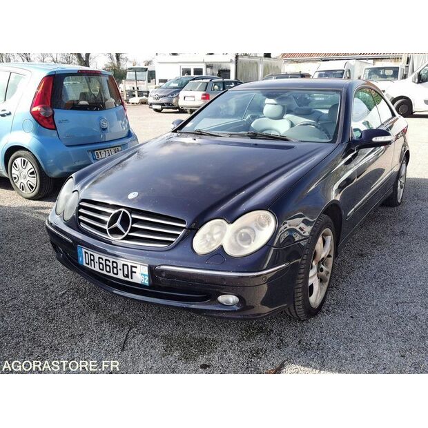 2004 مرسيدس بنز CLK-45778275