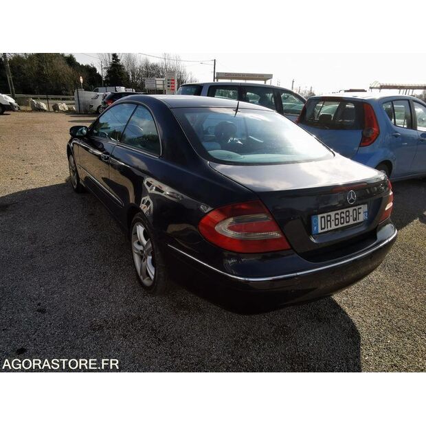 2004 مرسيدس بنز CLK-45778277