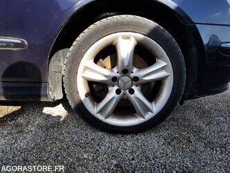 2004-mercedes-benz-clk-45778282