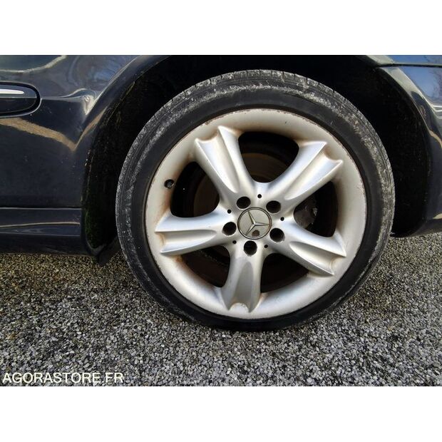 2004 مرسيدس بنز CLK-45778284