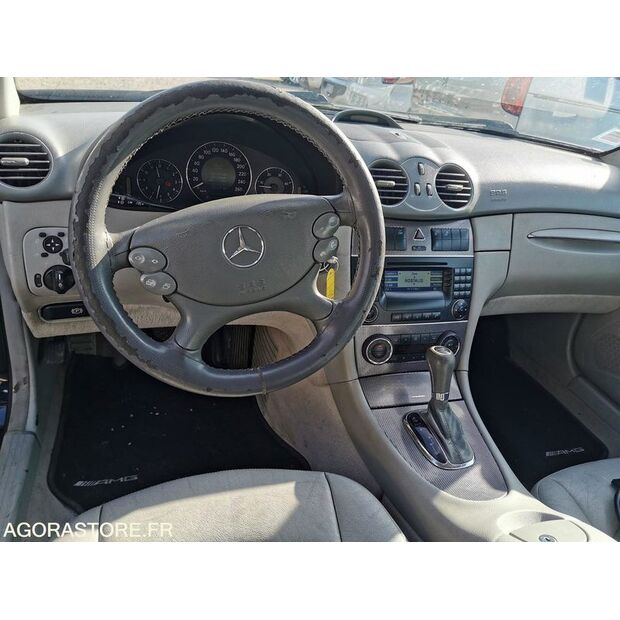 2004 مرسيدس بنز CLK-45778285