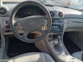 2004-mercedes-benz-clk-45778285