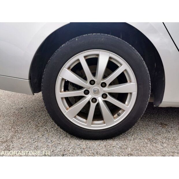 2011 Renault Laguna-45778297