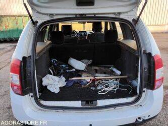 2017-dacia-duster-1427938-45778337