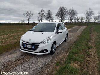 2016-peugeot-208-1427944-45778357