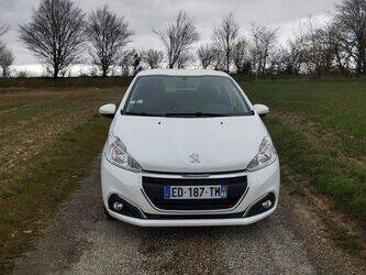 2016-peugeot-208-1427944-45778359
