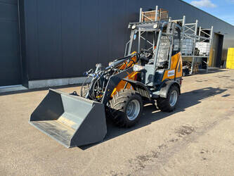 Image de CHARGEUSES COMPACTES 2023 Bull WL 35 À vendre à Royaume-Uni