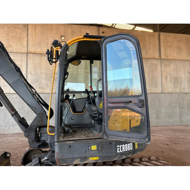 2017 Volvo ECR88D-45779052