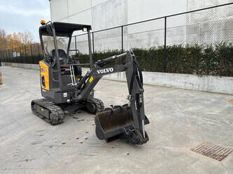 2023-volvo-ecr18e-45779069