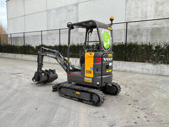 2023-volvo-ecr18e-45779072