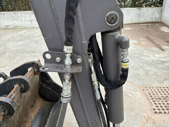 2023-volvo-ecr18e-45779076