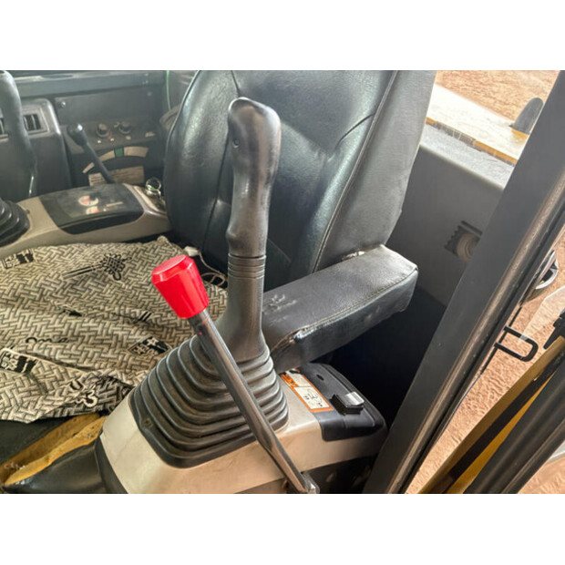 2020 Komatsu PC56-7-45779136