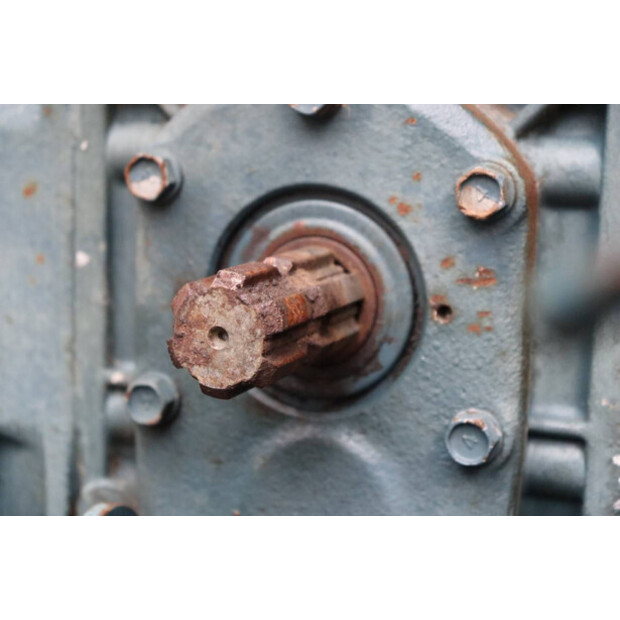 KUBOTA B1702-M-45779305