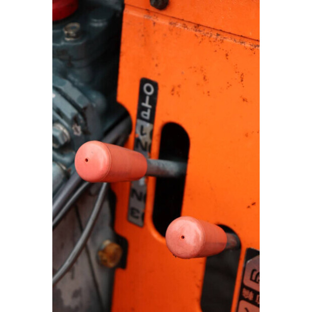 KUBOTA B1702-M-45779319