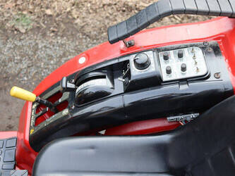 mitsubishi-mt165-1428417-45779719