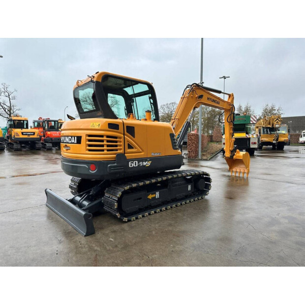 2016 Hyundai R60VS-45780615