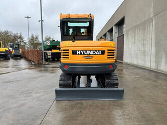 2016-hyundai-r60vs-1428441-45780616