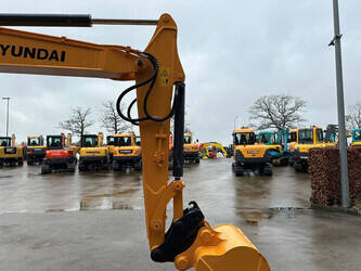 2016-hyundai-r60vs-1428441-45780623