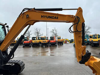 2016-hyundai-r60vs-1428441-45780625