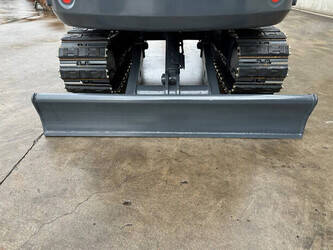 2016-hyundai-r60vs-1428441-45780634