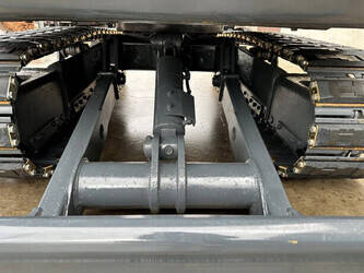 2016-hyundai-r60vs-1428441-45780636