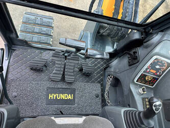 2016-hyundai-r60vs-1428441-45780648