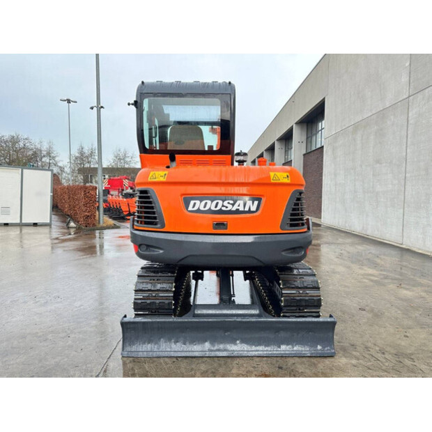 2018 Doosan DX60-9C-45780876