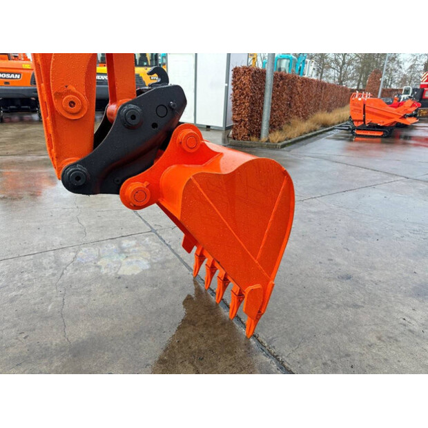 2018 Doosan DX60-9C-45780881