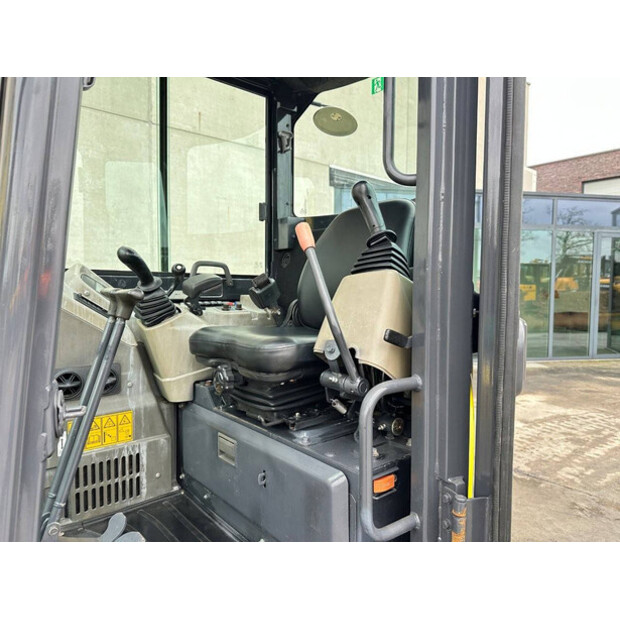 2017 YANMAR VIO50-6B-45780981