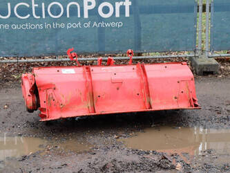 صورة ل معدات الزراعة والغابات ميتسوبيشي P136R للبيع في هولندا