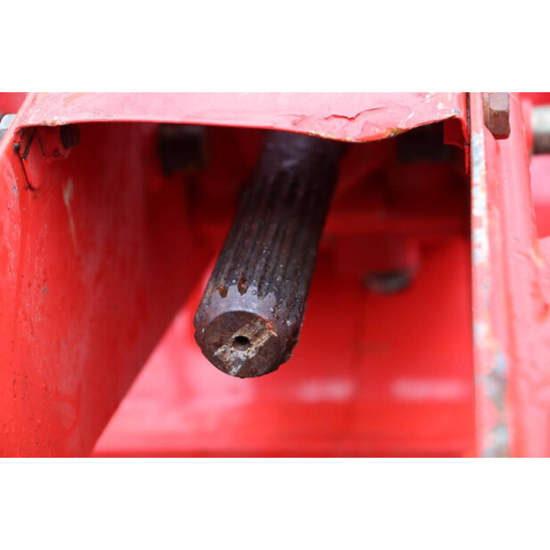 MITSUBISHI P136R-45781003