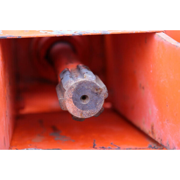 KUBOTA RS121-45781040