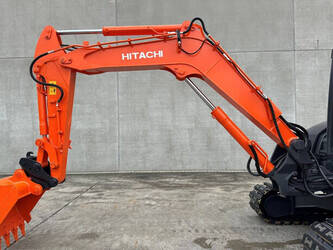 2012-hitachi-zx60usb-3f-1428464-45781303