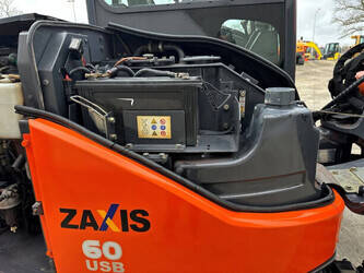 2012-hitachi-zx60usb-3f-1428464-45781321